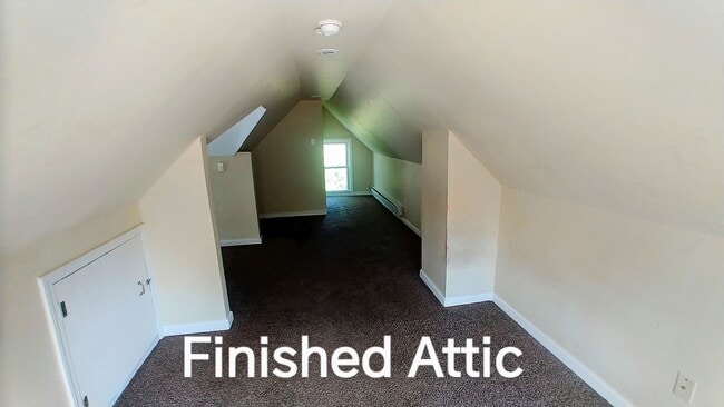 Building Photo - 4 bedroom Single Home