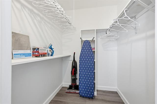 Building Photo - 9829 Park Ln Ct