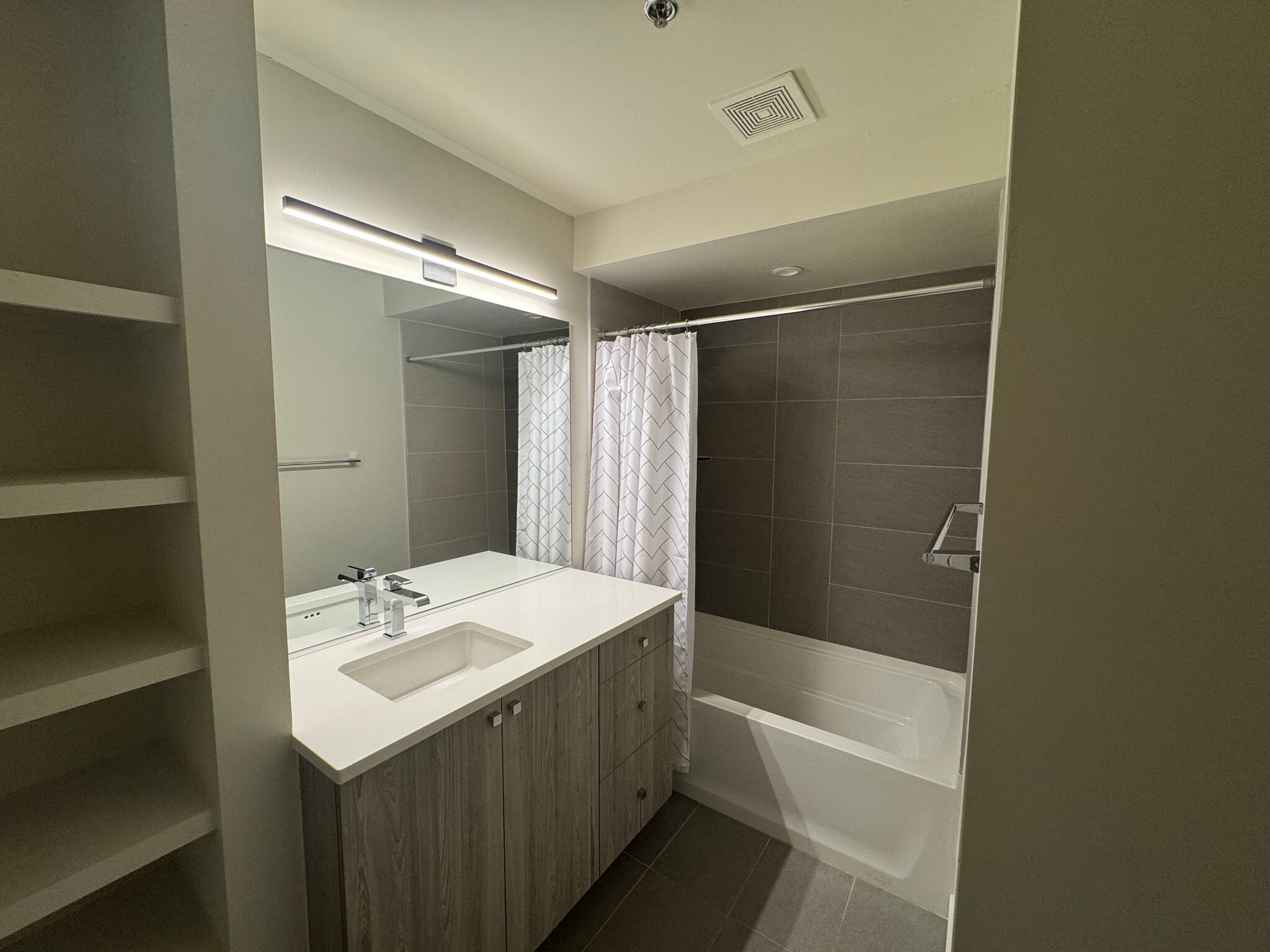 Building Photo - 2625 W 25th Ave