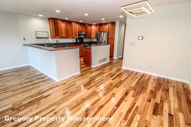 Building Photo - 11342 NE 67th St