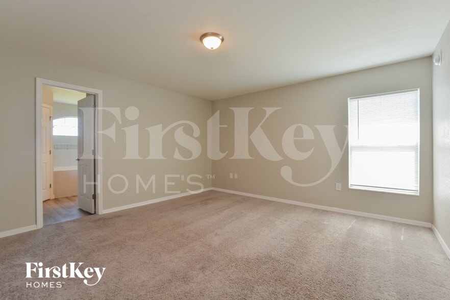 Building Photo - 127 Sandhill Crane Ln