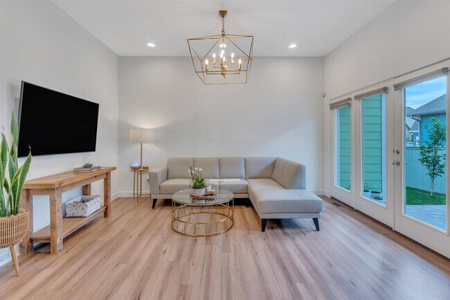 Building Photo - 10517 S Kestrel Rise Rd