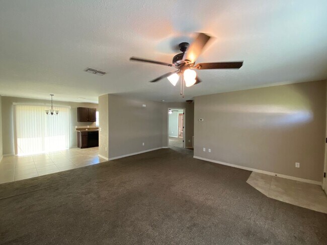 Building Photo - 16618 SW 31st Cir