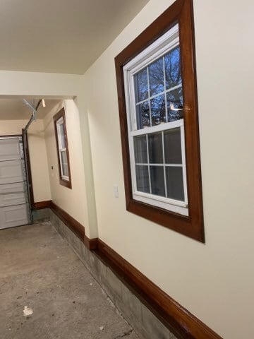Building Photo - 308 W center Street