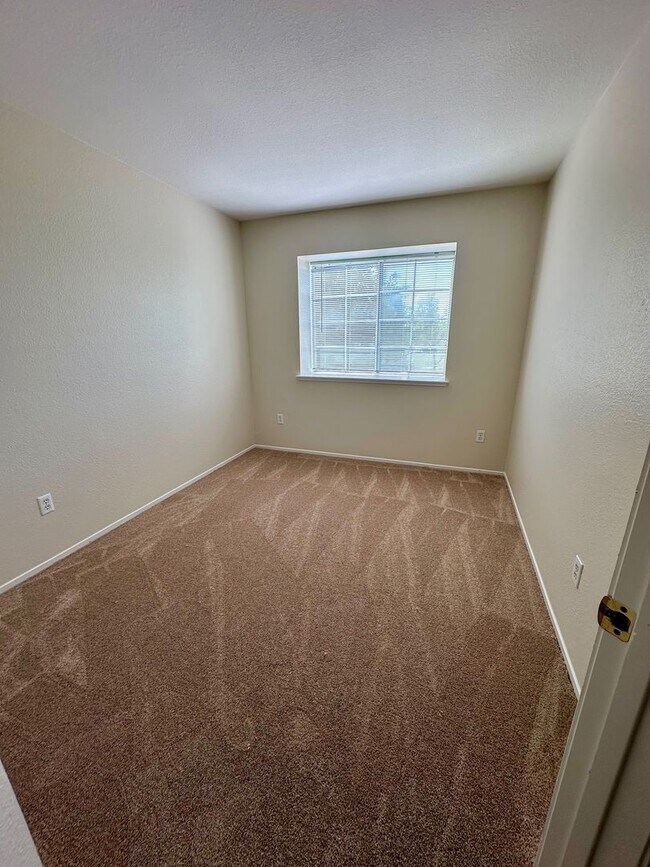 Building Photo - Located across the street from park, Walk to School