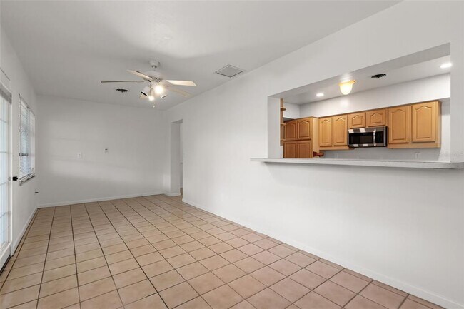 Building Photo - 3308 Raeford Rd