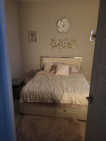 Building Photo - 10504 Silverbrook Trl