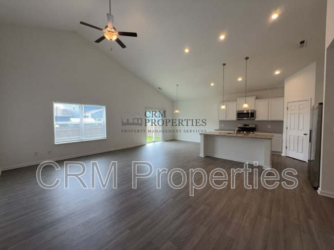 Building Photo - 3242 Somers Dr