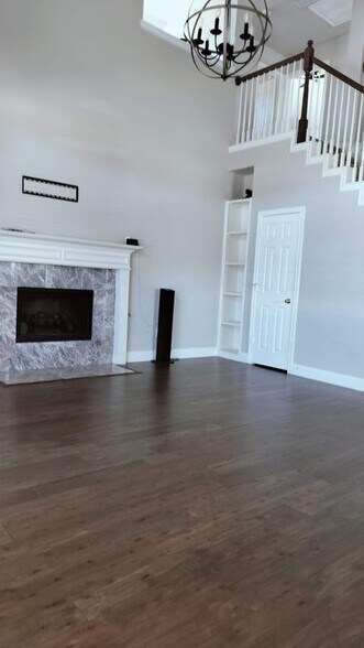 Building Photo - 8001 Case Dr