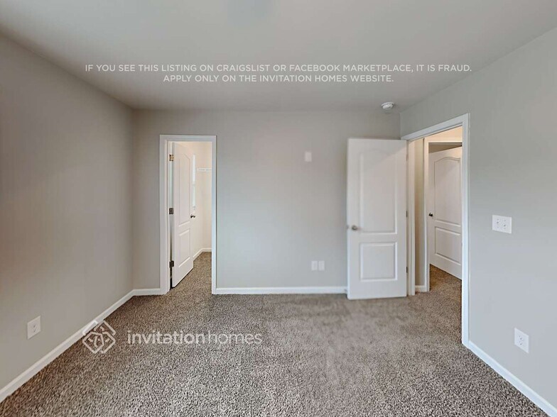 Building Photo - 160 Silver Oak Cir