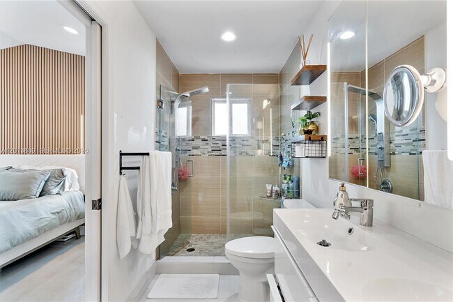 Building Photo - 1516 Zenith Way