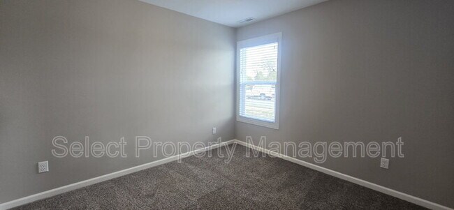 Building Photo - 4802 Silverstone Psge
