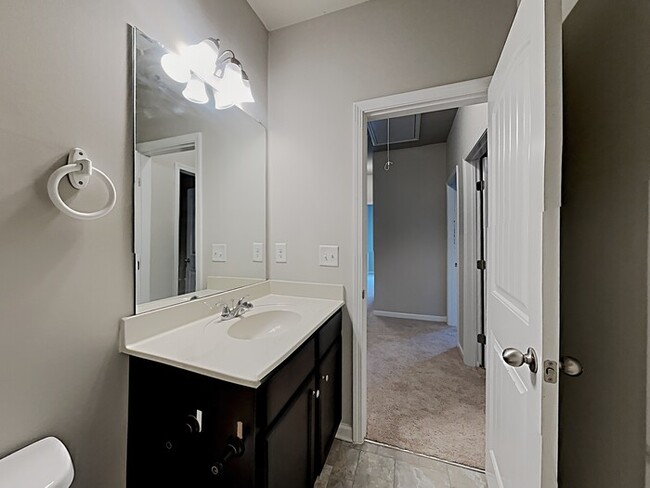 Building Photo - Now Leasing! Your New Home Awaits! 4BR Bea...