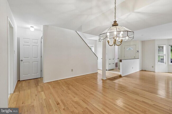 Building Photo - 10739 Mist Haven Terrace