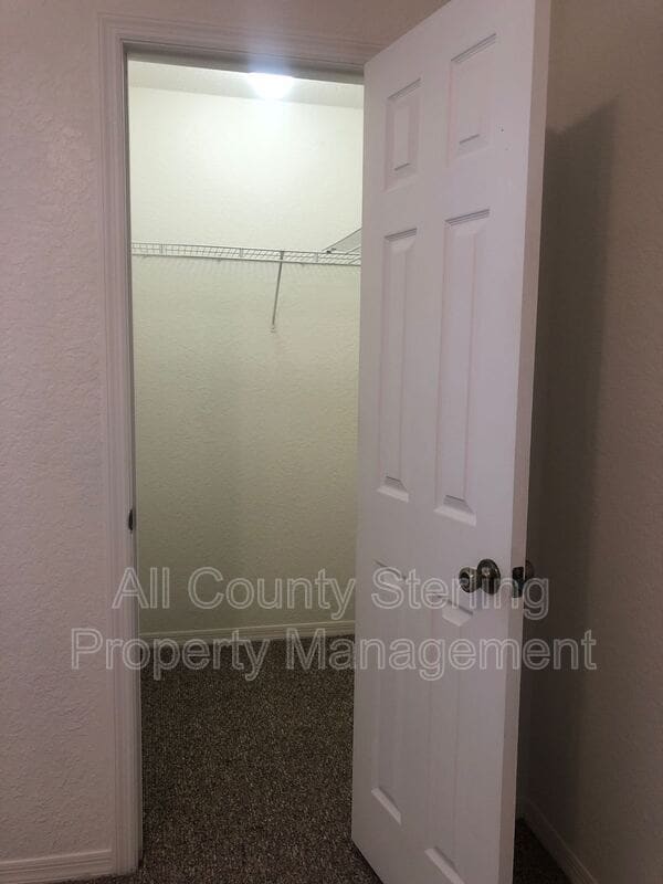 Building Photo - 870 Regatta Bay Dr