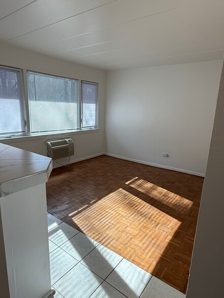 Building Photo - 40 Harrison St