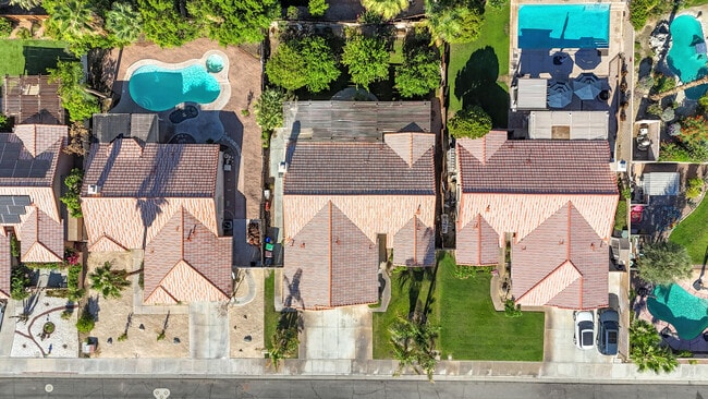 Building Photo - 44295 Las Vistas Dr