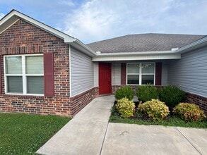 Building Photo - Four Bedroom Home Near Schools