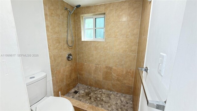 Building Photo - 403 SW 148th Ave