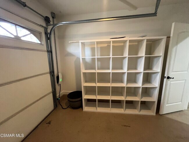 Building Photo - 334 W Avenida De Las Flores