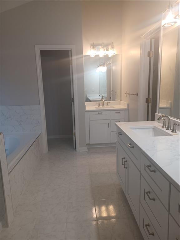 Building Photo - 621 Waterstone Dr SW