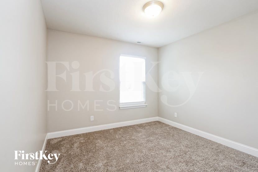 Building Photo - 415 S Meadow Song Ct