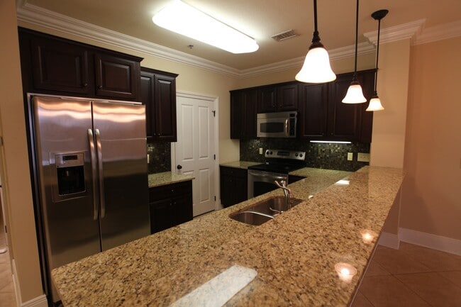 Building Photo - Downtown Auburn Luxury Living – Steps from...