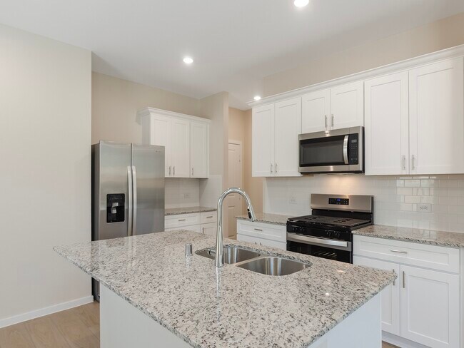 Building Photo - 15881 Blass Vly Dr