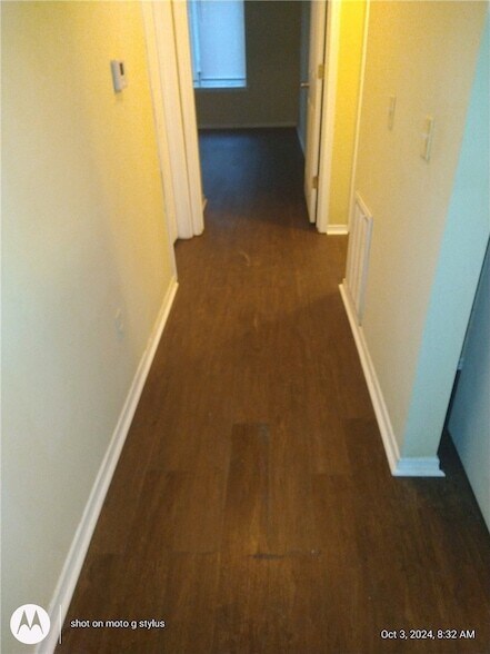 Building Photo - 851 W Piedmont Pl