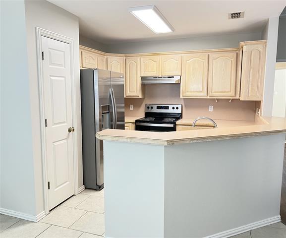 Building Photo - 2023 Brooke Dr