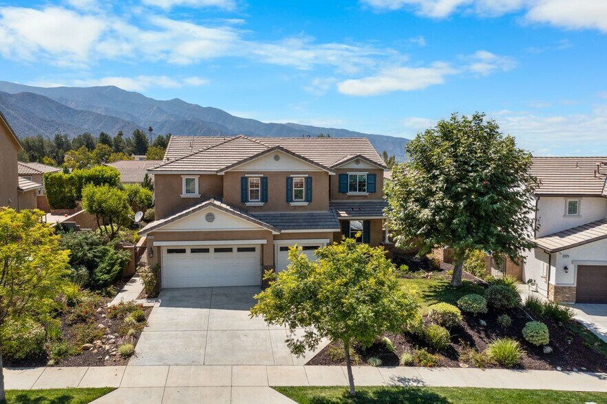 Primary Photo - 25589 Foxglove Ln