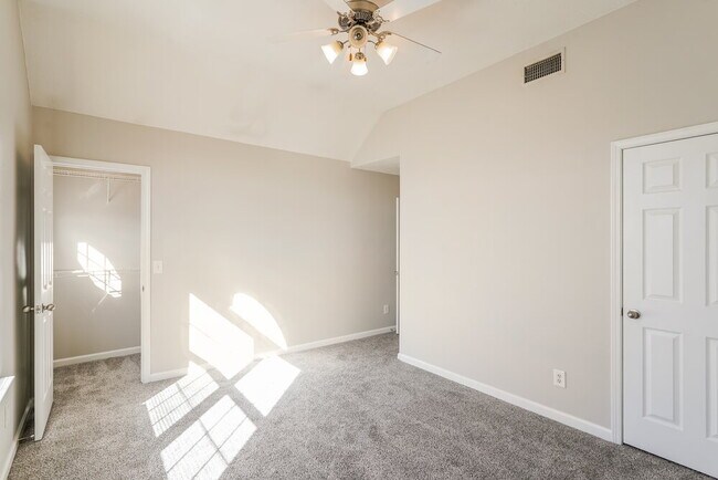 Building Photo - 8028 Logan Dr