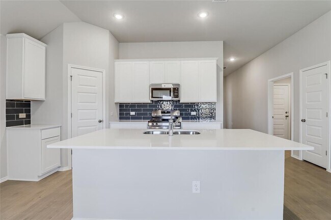 Building Photo - 5021 Sea Salt Dr