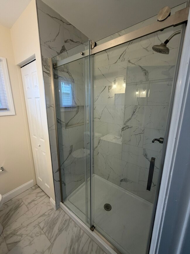 Building Photo - 1767 Hamilton Ave