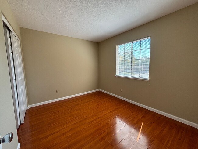 Building Photo - 8837 La Margarita Way
