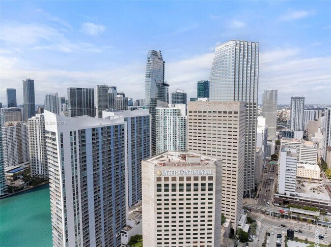 Building Photo - 300 S Biscayne Blvd