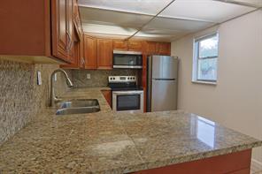 Building Photo - 6636 SW 41st St