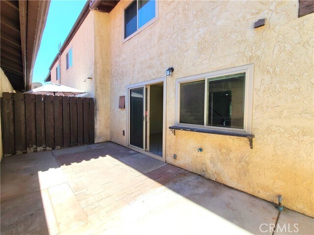 Building Photo - 1077 S Santo Antonio Dr