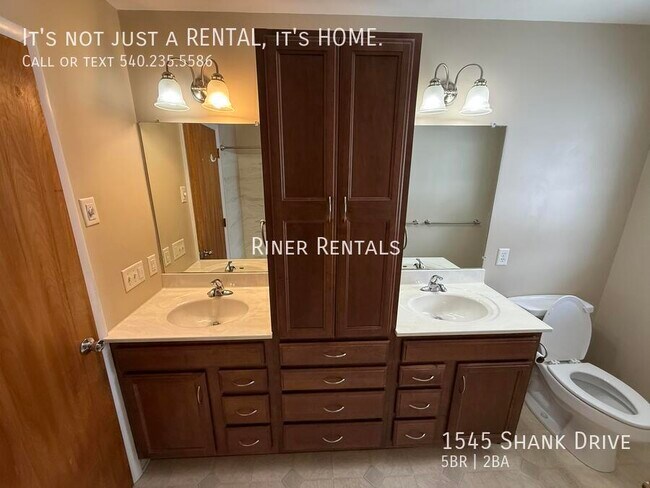 Building Photo - 1545 Shank Dr