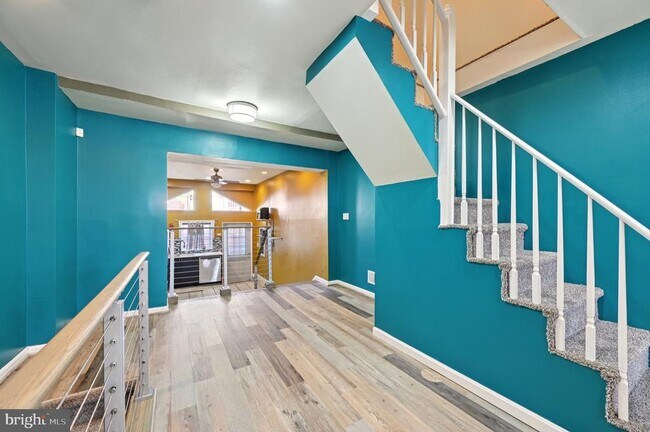 Building Photo - 622 Scott St