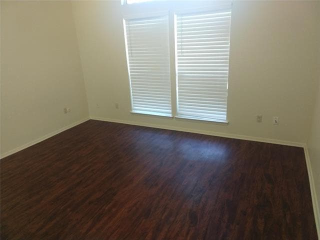 Building Photo - 2110 Valleywood Dr