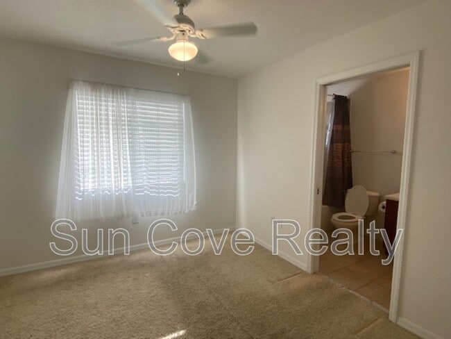 Building Photo - 20430 Needletree Dr