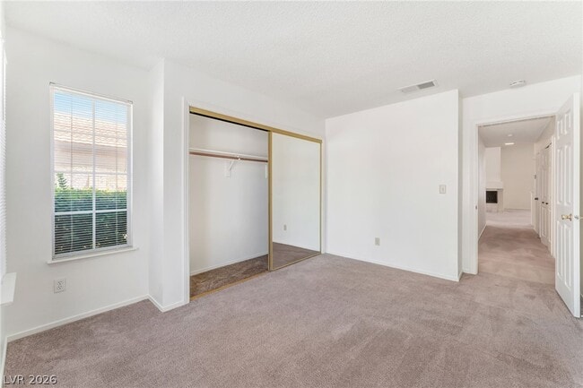 Building Photo - 9725 Horizon Hills Dr