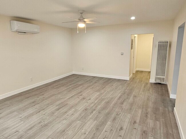 Building Photo - 3440 E 67th St