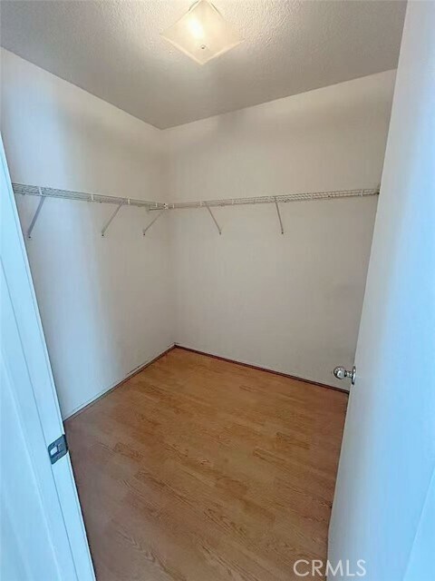 Building Photo - 15865 Flamingo Dr
