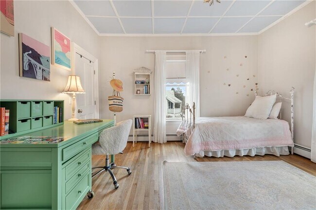 Building Photo - 287 Gibbs Ave