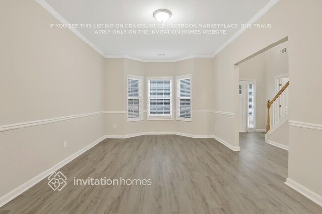 Building Photo - 4339 Shamrock Dr