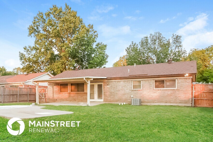 Building Photo - 1427 Caladium Dr