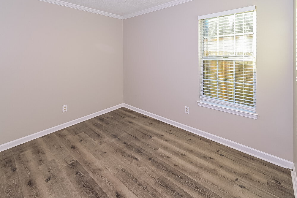 Building Photo - 9846 Riggan Dr