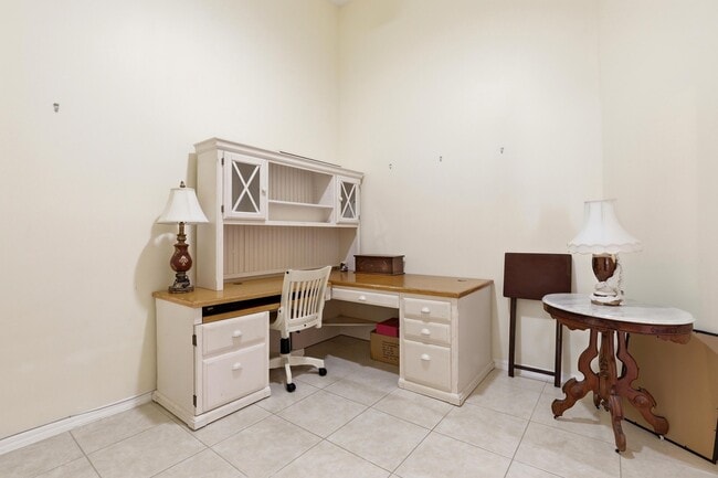 Building Photo - 9363 Bridgeport Dr